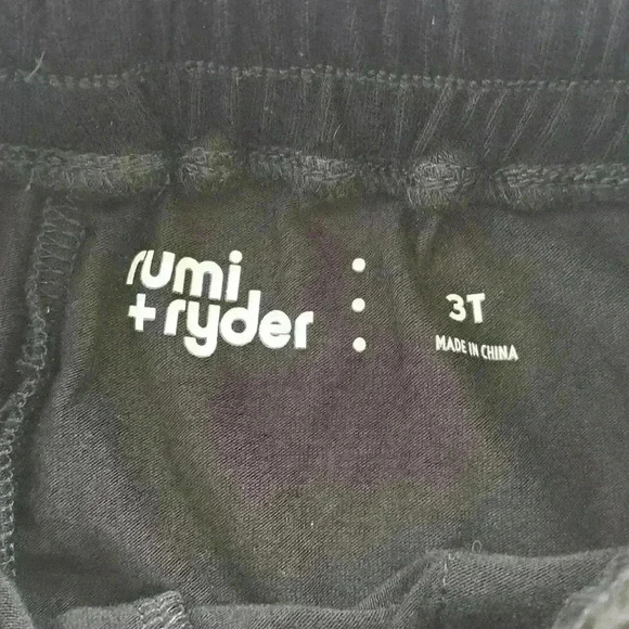 Rumi + Ryder The Everyday Pork Chop Pocket Jogger - Color: Black - Size: 3T - Picture 6 of 7